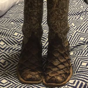 justin sea bass boots